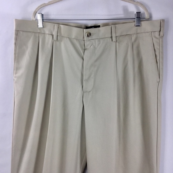 DOCKERS Classic Fit Khaki Chino Pants Size 40x34 - Picture 2 of 11